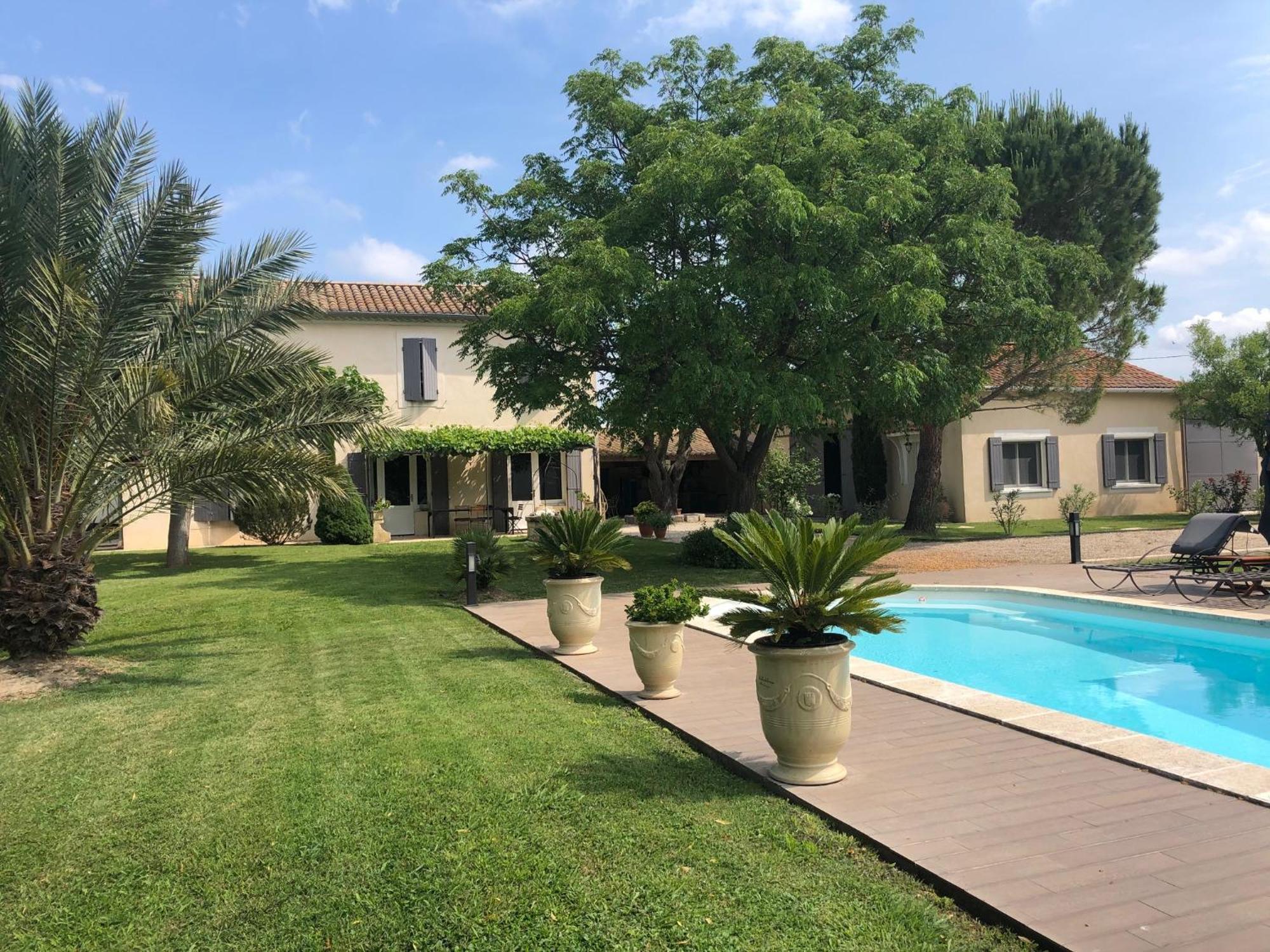 Guest house Petite Maison En Provence Arles
